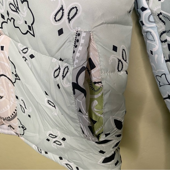 Paisley Print Oversized Puffer Jacket Streetwear Nwot Size XL - Picture 5 of 14